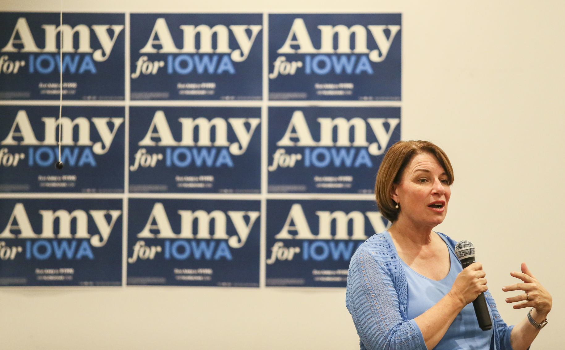 101919-mda-nws-klobuchar-01.jpg